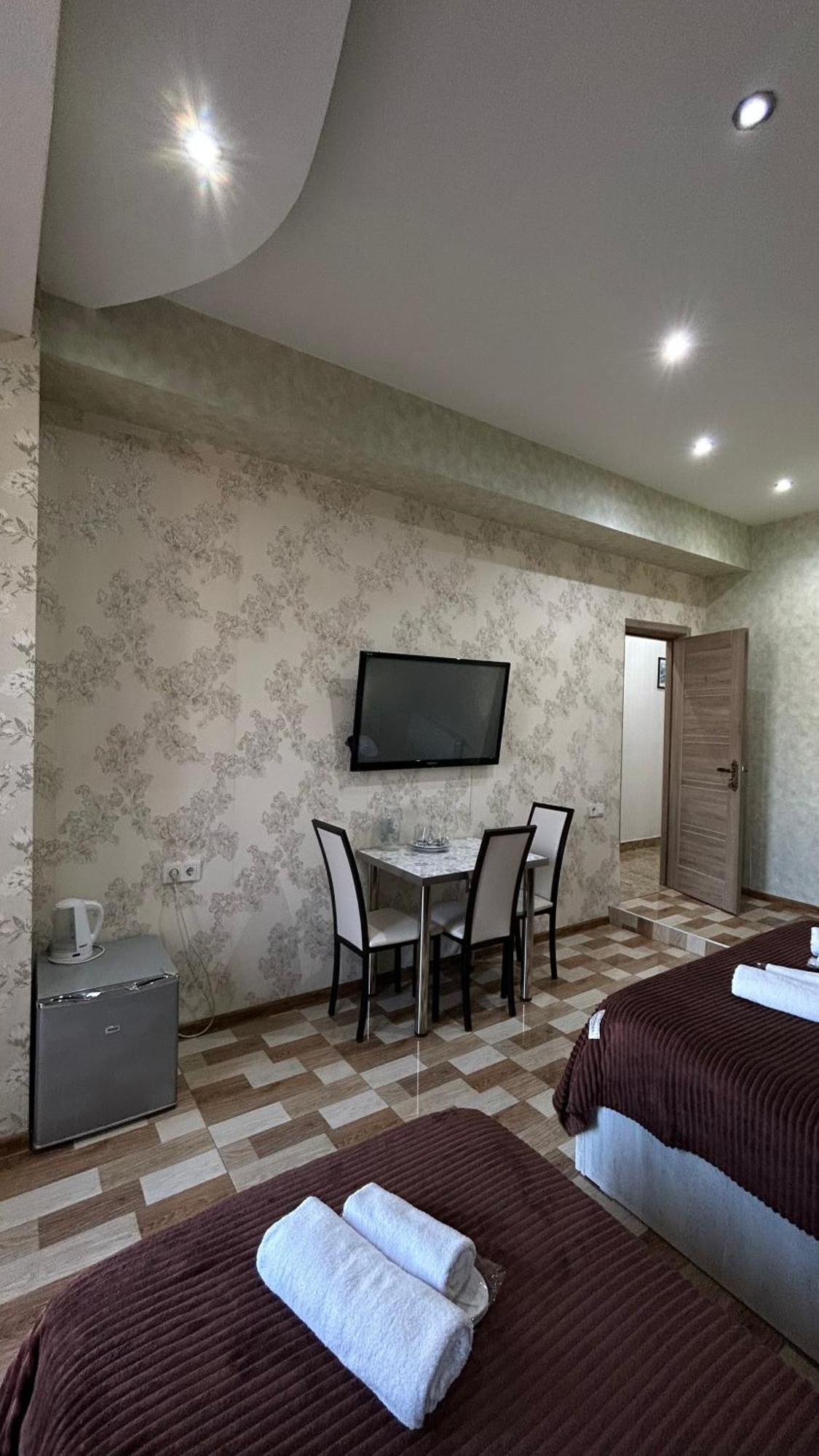 Hotel Tourist Tbilisi Exteriör bild