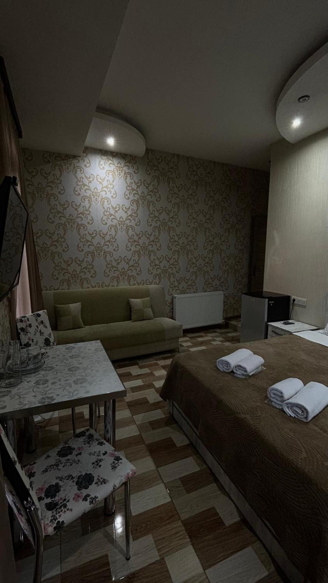 Hotel Tourist Tbilisi Exteriör bild