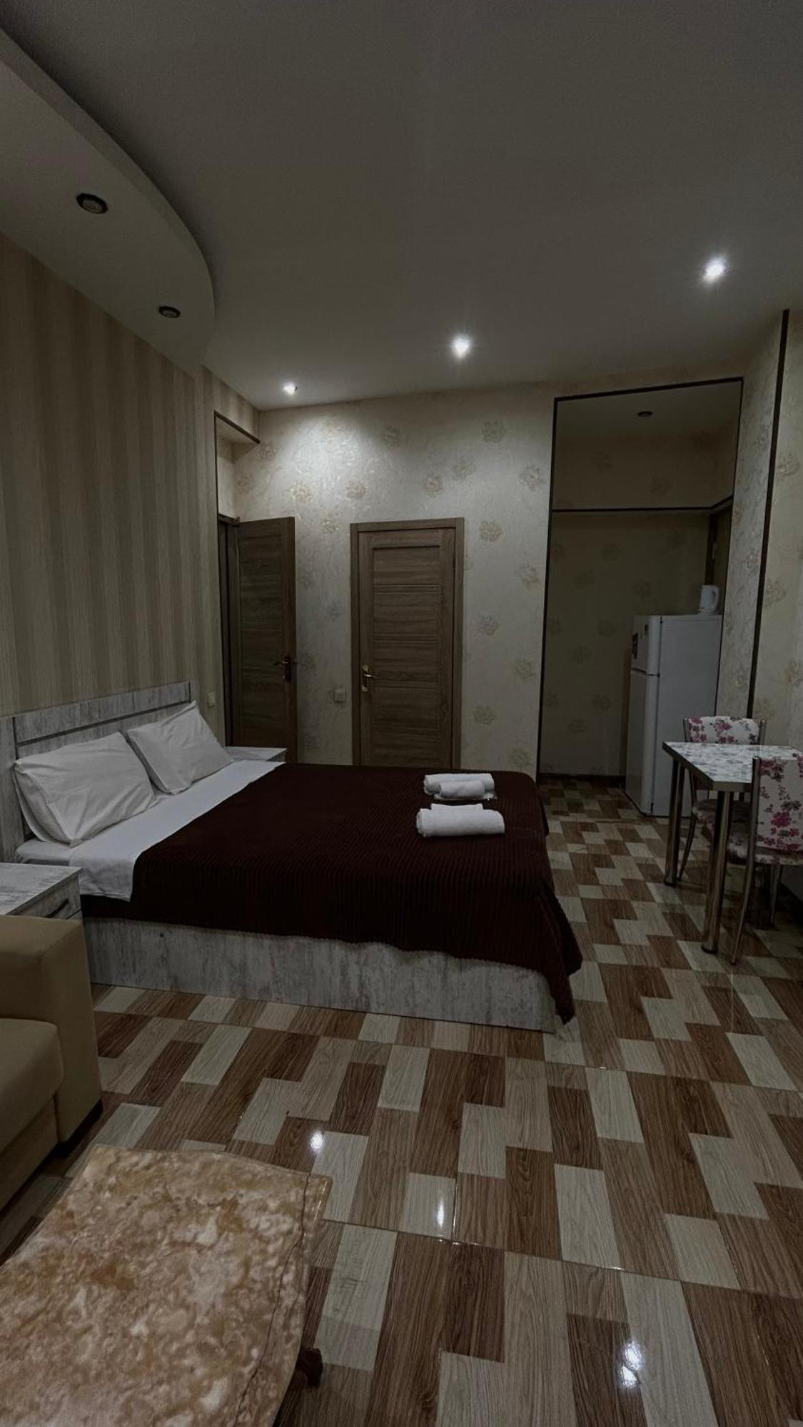 Hotel Tourist Tbilisi Exteriör bild
